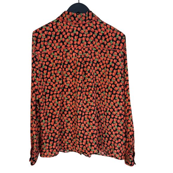 ALICE + OLIVIA Willa Long Sleeve Strawberry Print Silk Button-Up Shirt - Picture 4 of 9
